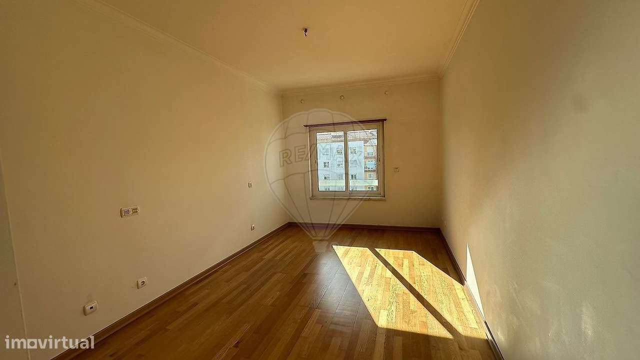 Apartamento T3 para arrendamento - Grande imagem: 2/3