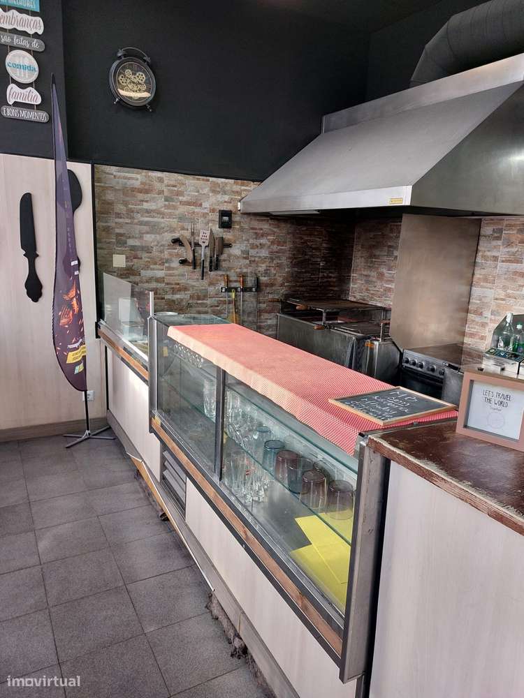 Arrenda-se churrasqueira na Rinchoa - Grande imagem: 4/8