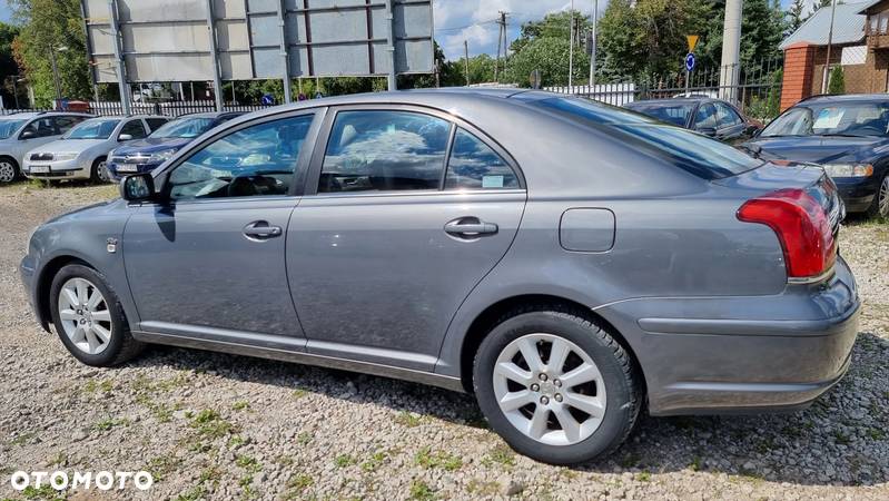 Toyota Avensis 2.0 D-4D Sol Plus - 29