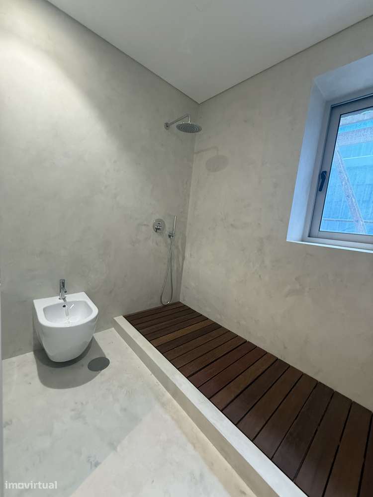 T3 com 3 suites totalmente renovado PORTO-14