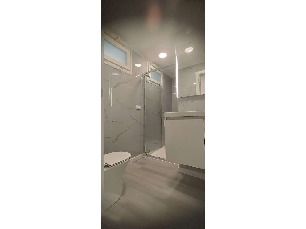 Apartamento T2 Totalmente Remodelado - Oeiras - Figueirinha-8