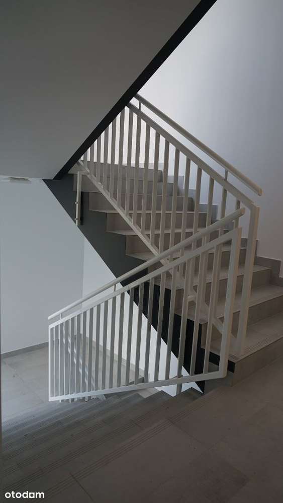 Mieszkanie z widokiem na las, balkonem i tarasem-7