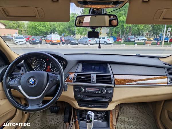 BMW X5 xDrive40d - 11