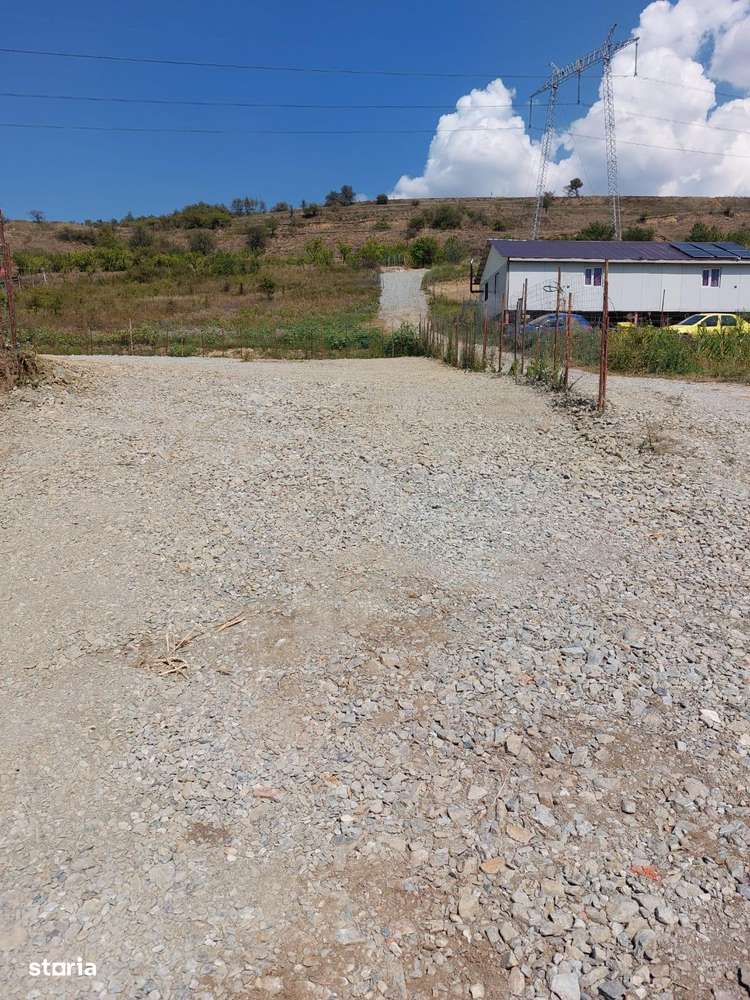 Inchiriez teren ,platforma pentru depozitare - Imagine principală: 5/10