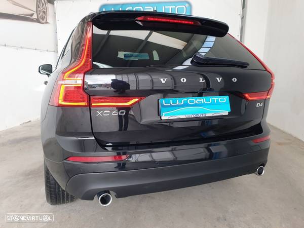 Volvo XC 60 2.0 D4 Momentum Plus Geartronic - 10