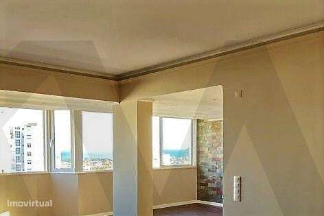 Cascais  T4  Fantástico apartamento totalmente renovado  com excelente - Grande imagem: 4/21