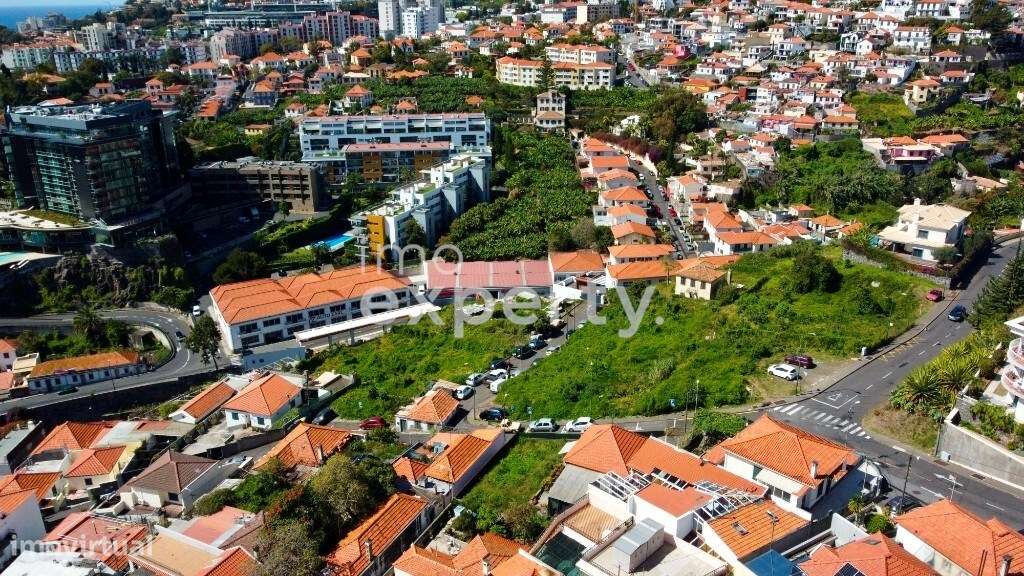Lote de Terreno com 487 m2 para construção de moradia, Funchal-7