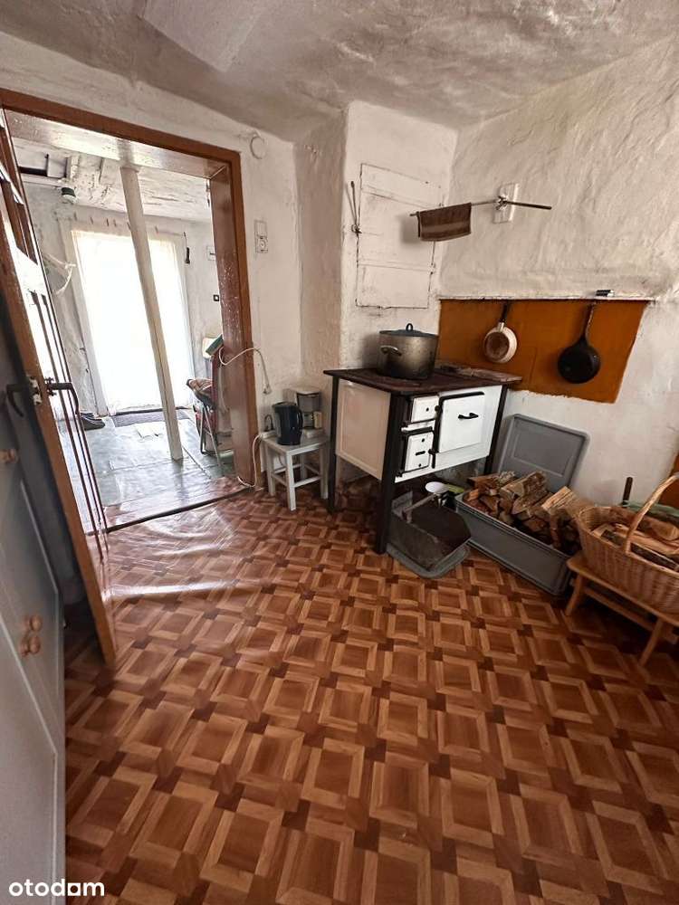 Dom z budynkiem gospodarczym we wsi Krobielewko-9