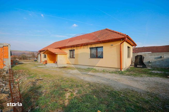 Casă Nouă de Vânzare Picleu, Com. Brusturi-3