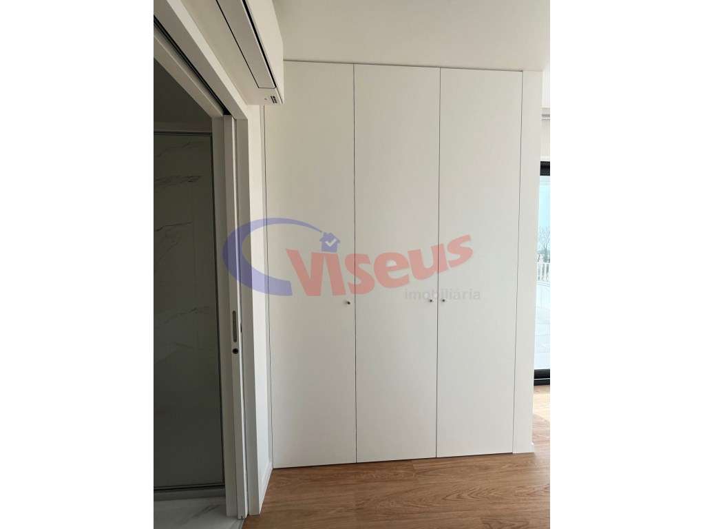 T4 Penthouse com Terraço Canidelo-34