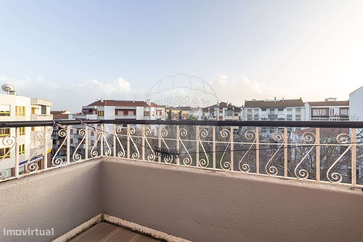 Apartamento t2 para venda na Baixa da Banheira-21