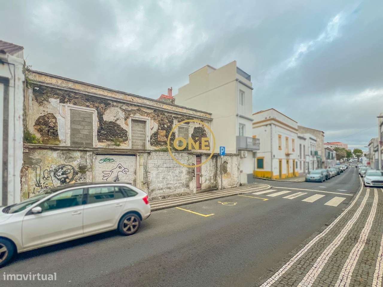 Moradia para Recuperar no Centro de Ponta Delgada - Grande imagem: 3/7