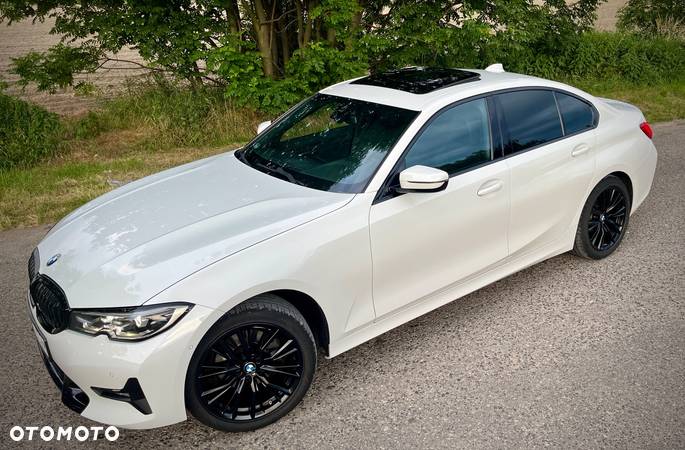 BMW Seria 3 320i Sport Line - 7