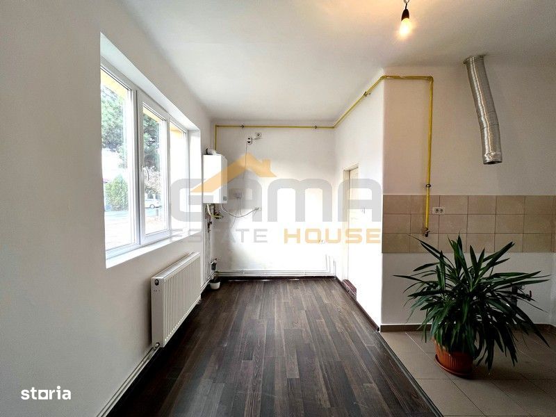 Apartament 2 camere in zona Parneava