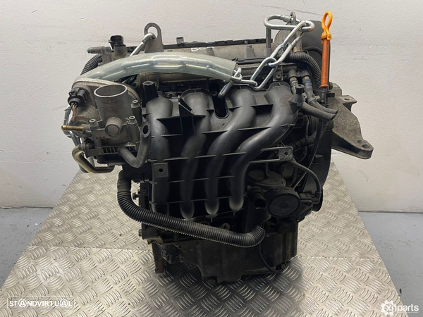Motor SEAT LEON (1M1) 1.4 16V | 11.99 - 06.06 Usado REF. BCA - 4