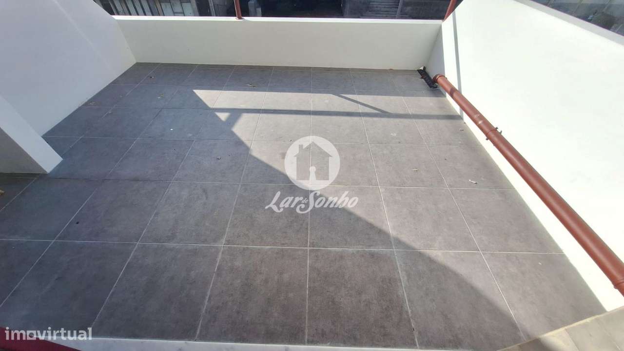 T3 c/terraço ajunto ao mercado e praia da Póvoa de Varzim - Grande imagem: 2/23