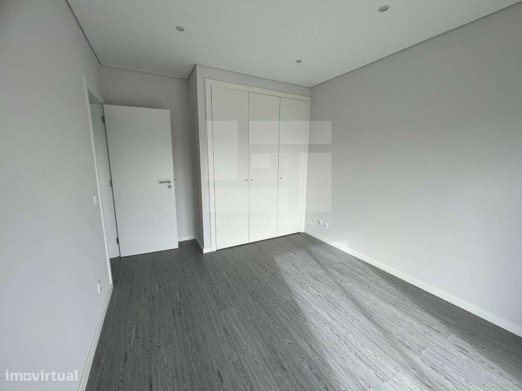 APARTAMENTO T3 COM PISCINA, GARAGEM E ARRECADAÇÃO - OLHÃO - FARO-7