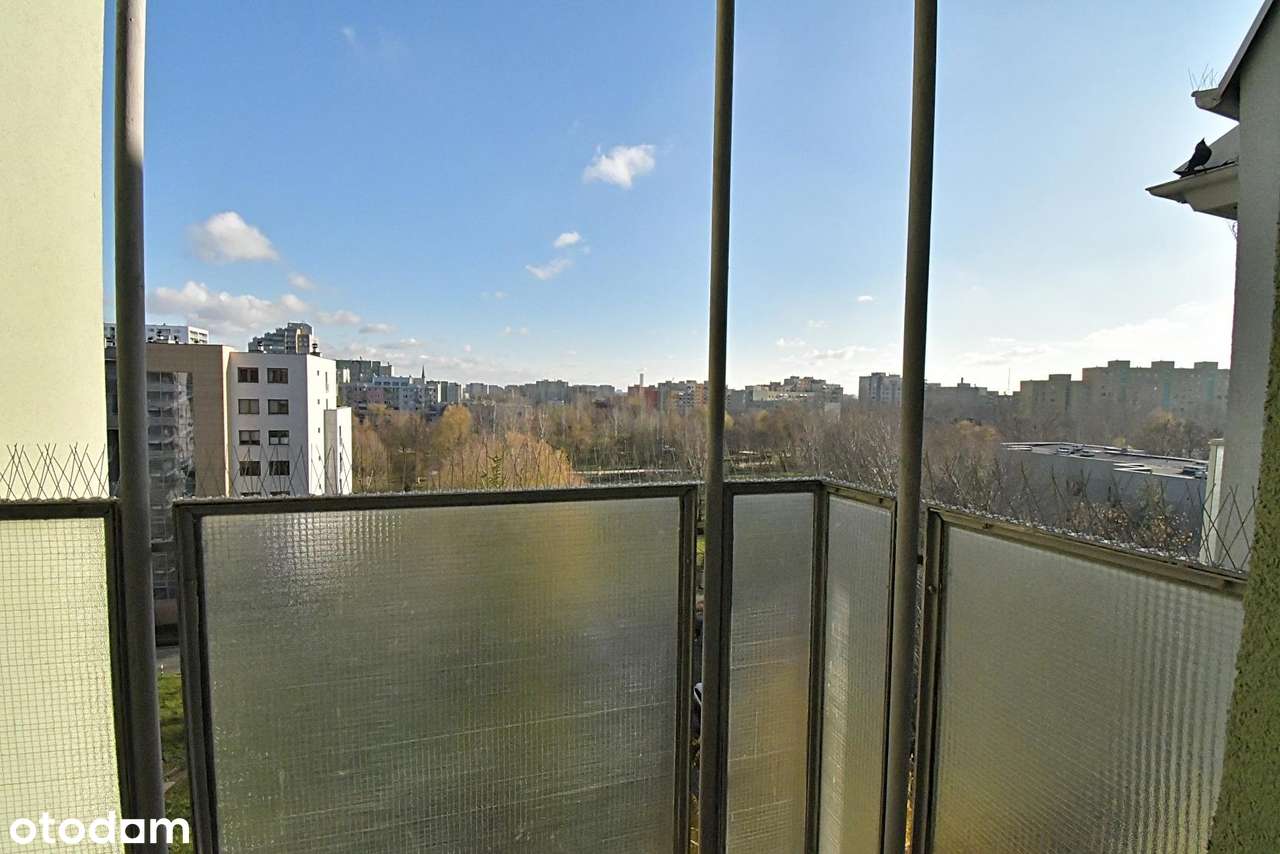 OKAZJA! 3 pokoje z oddzielną kuchnią i balkonem-12