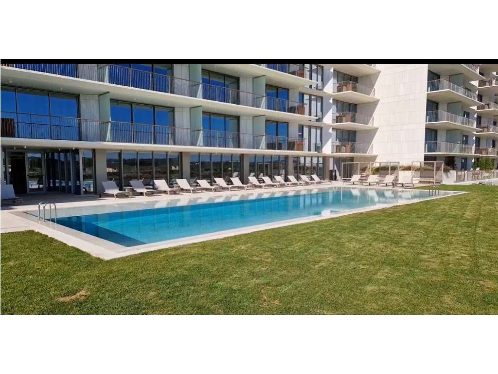 Exclusivo T1 no Prestigiado Condomínio Bayline - Armação de Pêra-18