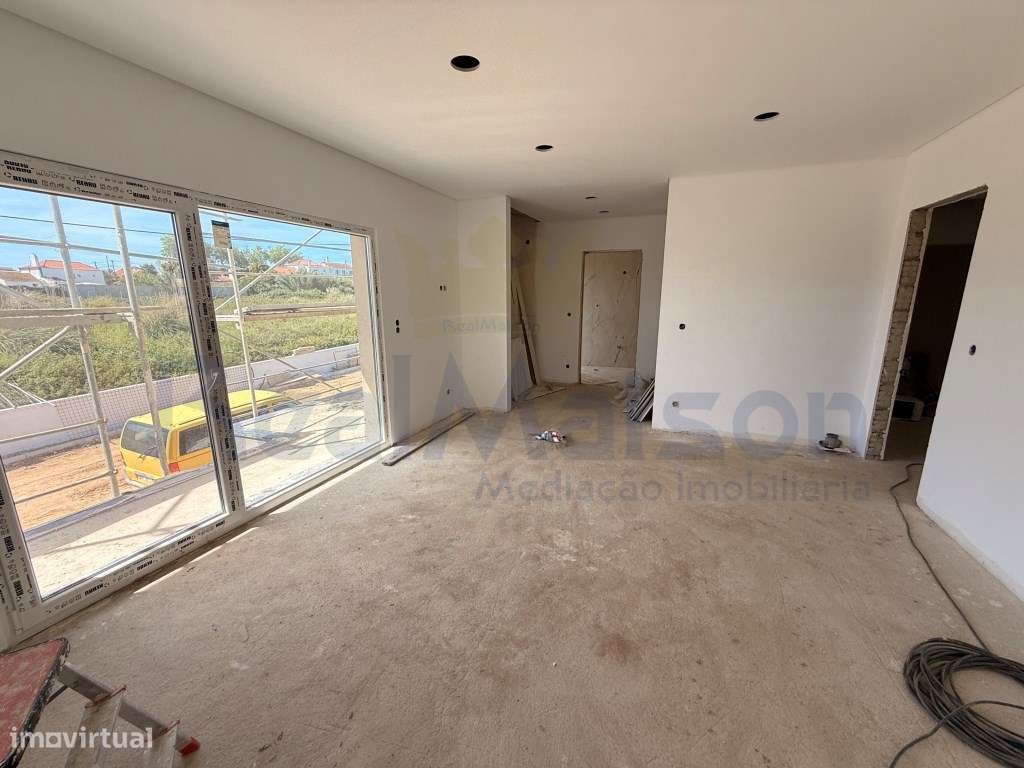 Moradia T4 - Nova Construção - Terrugem (Sintra)-7