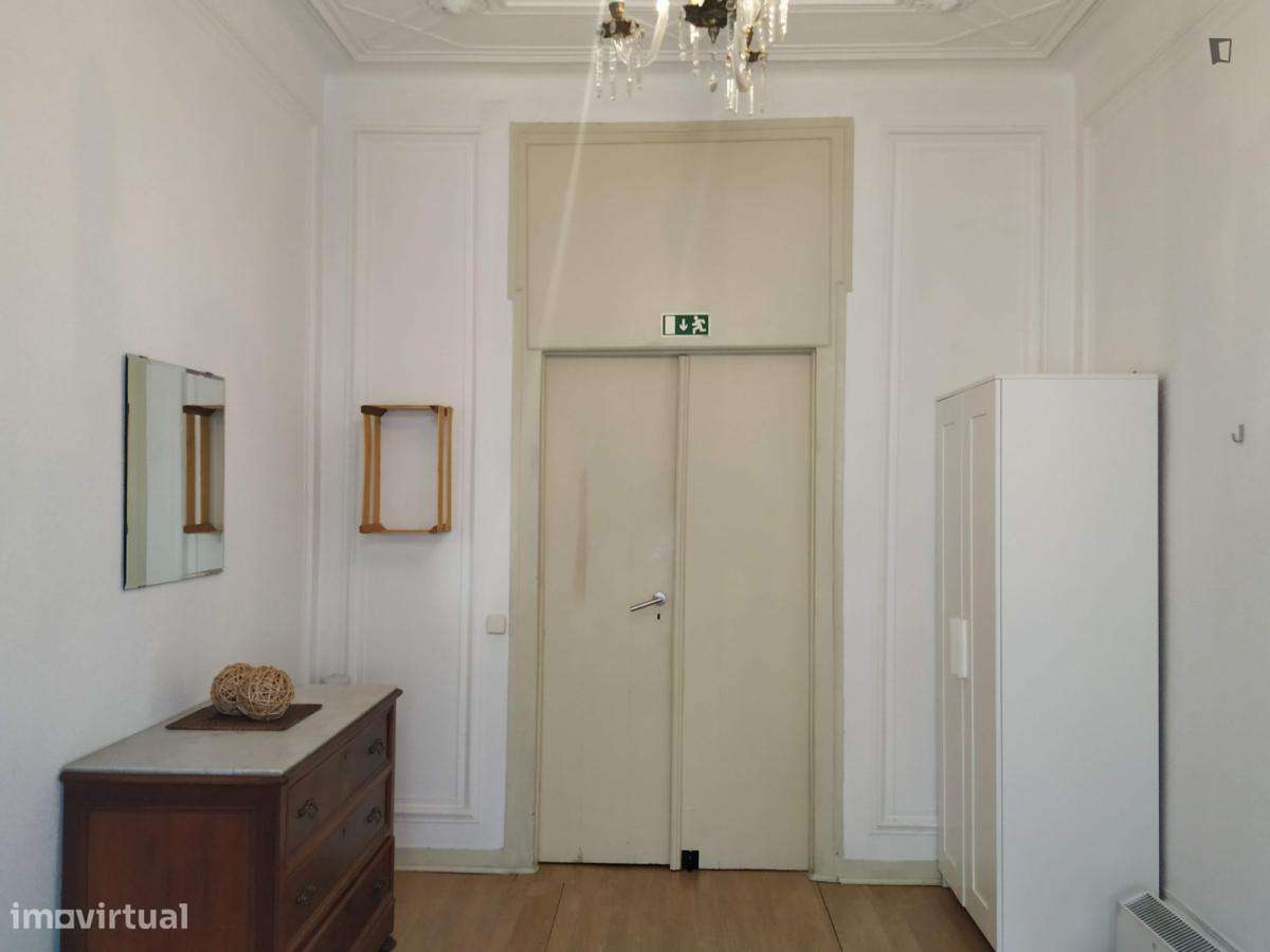 Quarto - localizado em Baixa Lisbon - Grande imagem: 4/6