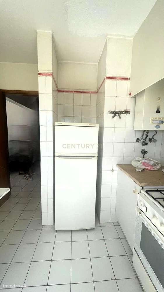 Apartamento T1 em Portimão para renovação | Investimento ou habitação - Grande imagem: 5/13