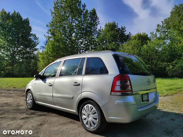 Opel Zafira 1.9 CDTI Enjoy - 24