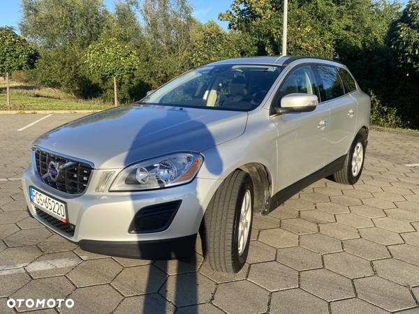 Volvo XC 60 DRIVe Momentum - 3