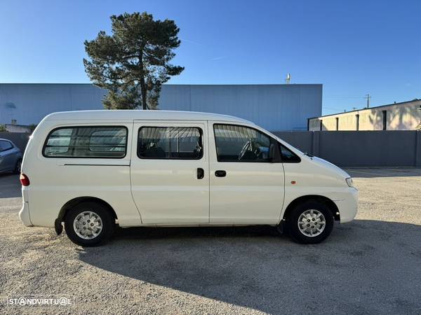 Hyundai H-1 - 4