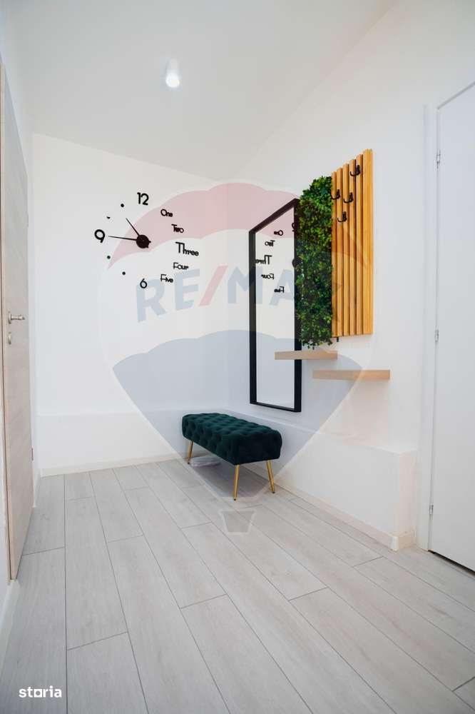 Afacere Activa + Locuinta Premium cu 2 Camere in Centru Istoric Brasov-8