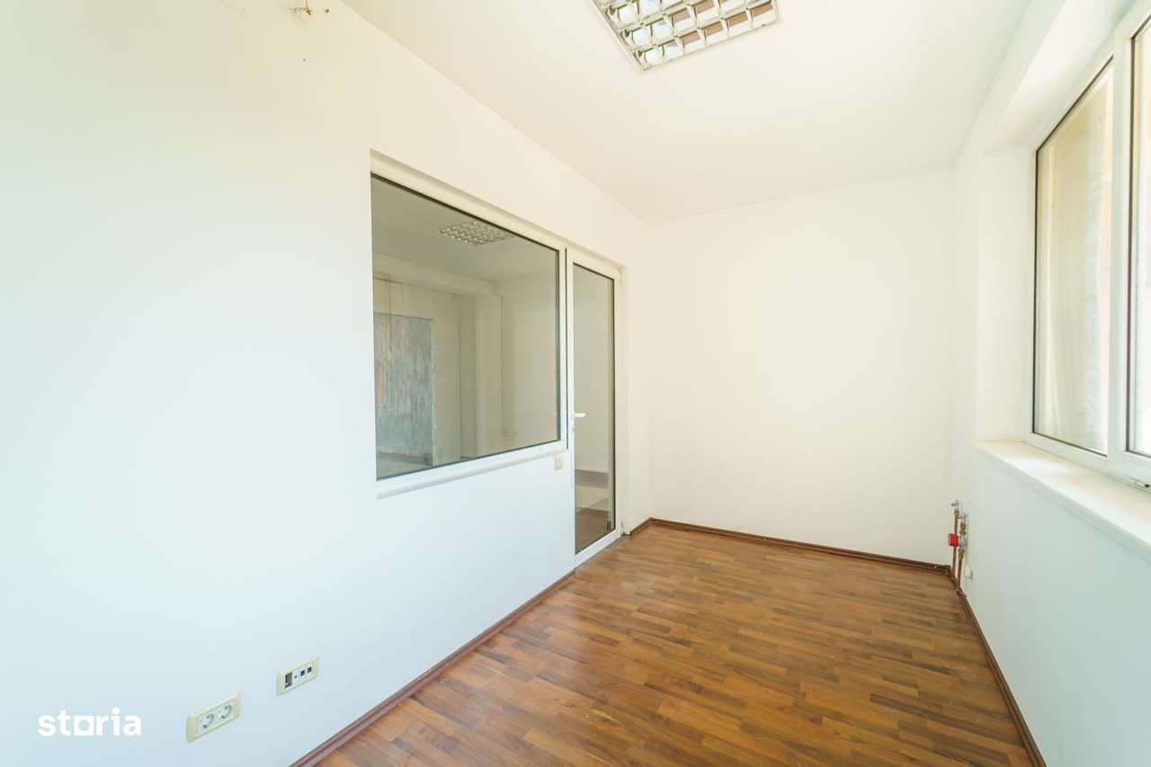 Spatiu comercial de inchiriat in zona Micalaca - Imagine principală: 5/12