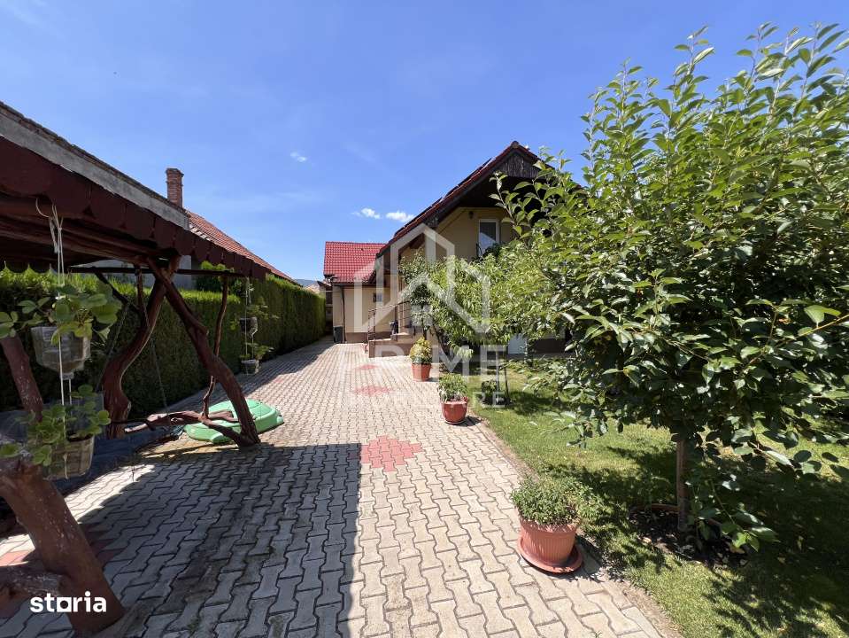 Casa individuala de vanzare 200mp, 7 camere, , Alba Iulia, cetate ultr - Imagine principală: 3/19