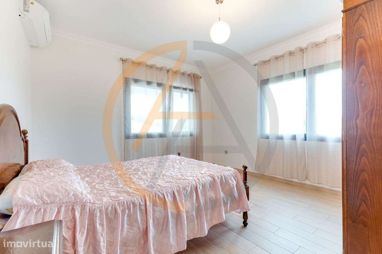 Moradia T6 c/ Piscina, amplo Espaço Exterior e Garagem | Vila do Conde-23