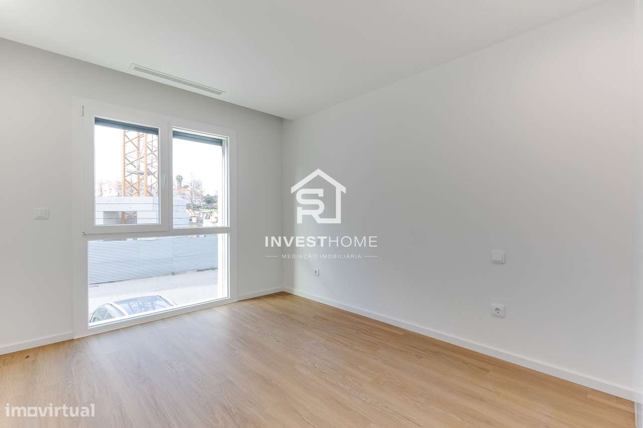 Apartamento T3 | Novo 2025 | Pronto a Escriturar | Varanda | Box-22