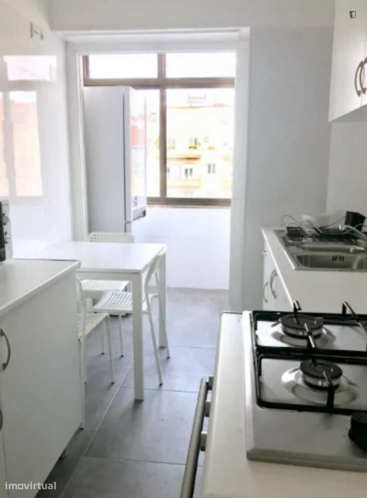 Quarto - localizado em Arroios Lisbon - Grande imagem: 2/46