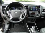 Mitsubishi Outlander PHEV Intense + - 18