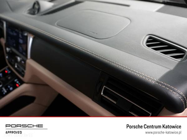 Porsche Macan - 26