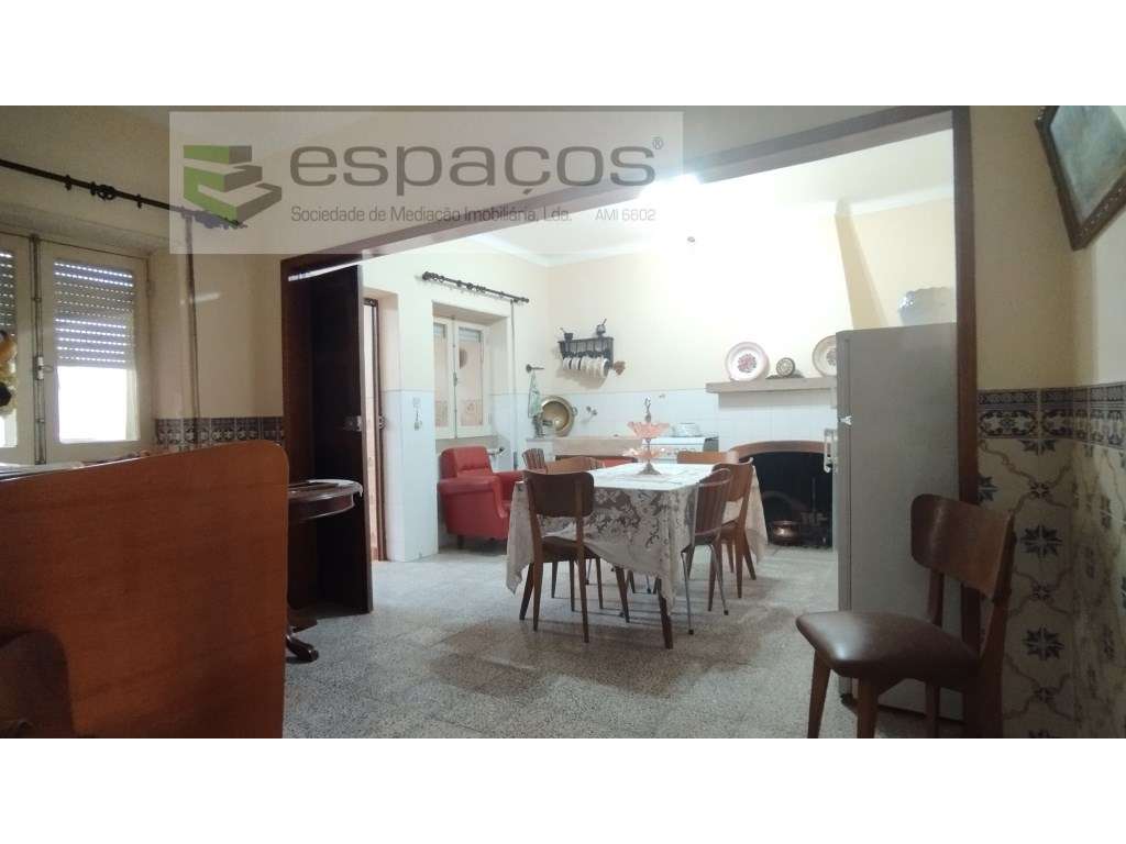 Moradia com quintal - Grande imagem: 4/37