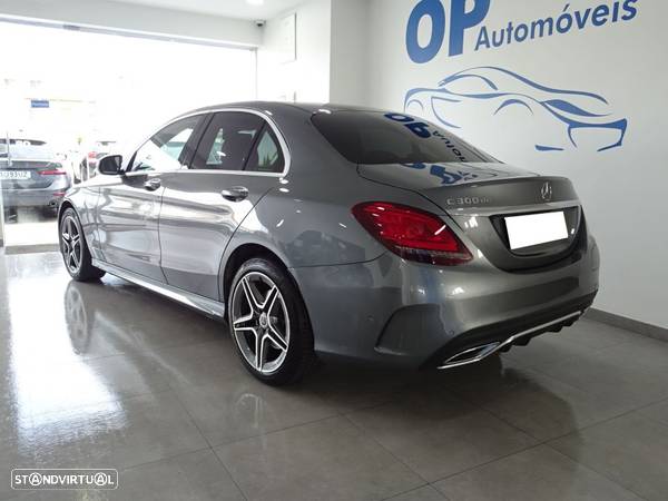 Mercedes-Benz C 300 de AMG Line - 5