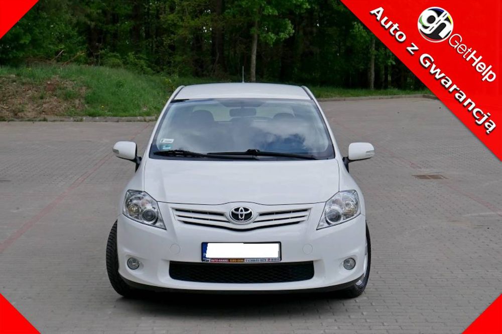 Toyota Auris I (2006-2012) 1.6 Executive 2011