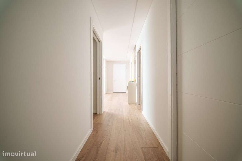 Moradia T4 / Ramada / Moderna é Exclusiva Construção-22