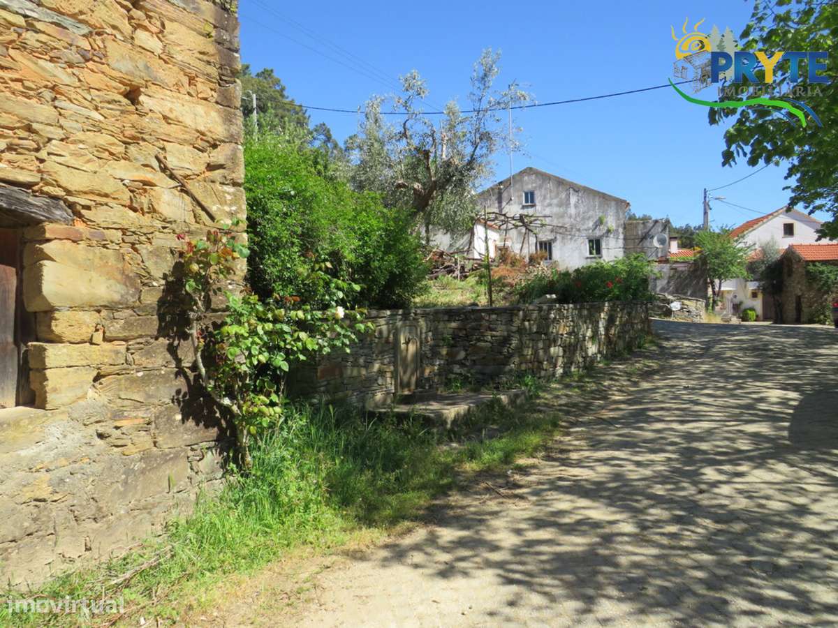 Duas moradias com potencial no Braçal – Proença-a-Nova-39