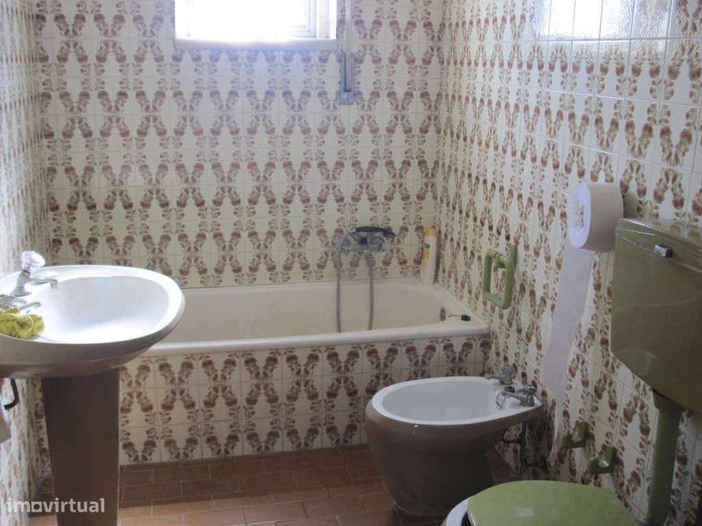 Moradia Térrea T3 com Garagem e Amplo Logradouro - Centro do Samouco-20