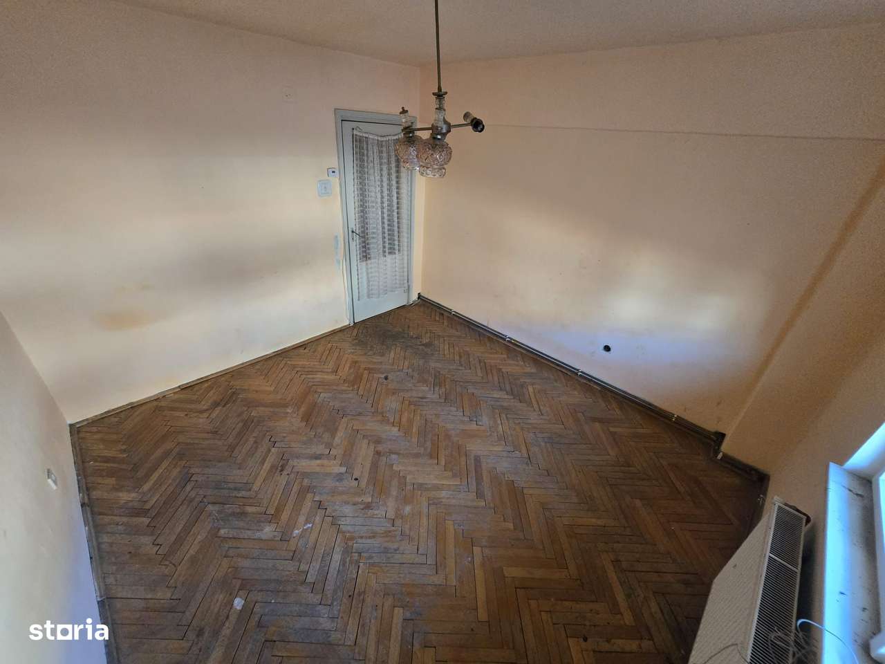 Apartament spatios in M16, Str.Aurora - Etaj III | Locatie de top-5