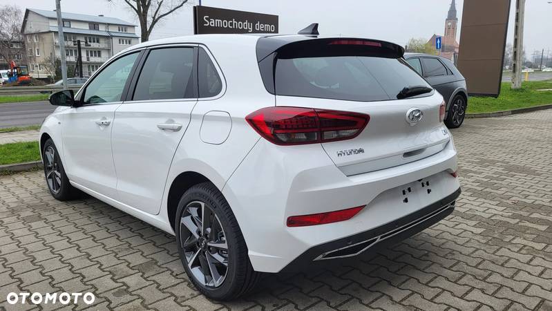 Hyundai I30 1.5 T-GDI 48V Executive - 4