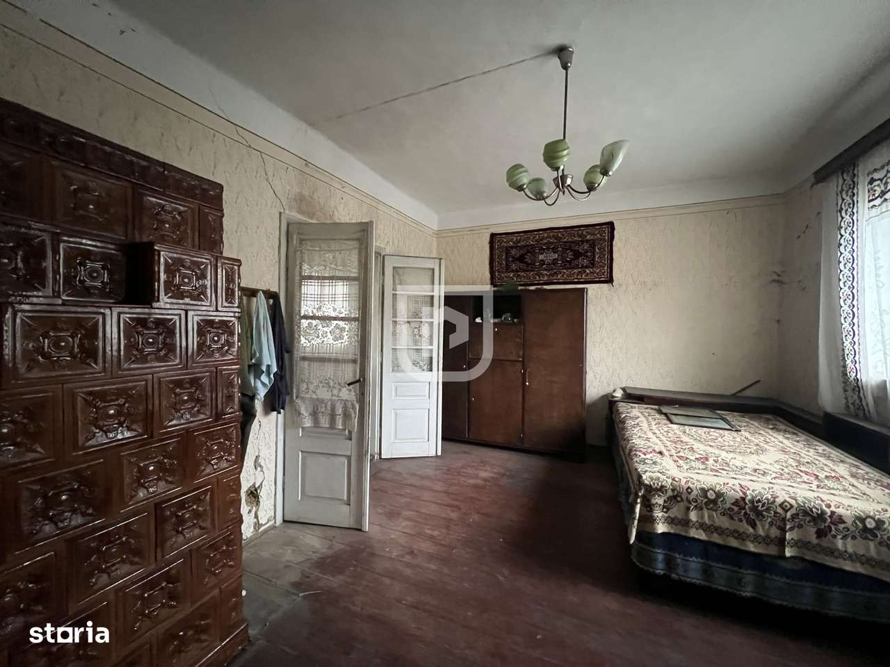 De vanzare casa, atelier fierarie, 4 anexe - 2507 mp in Manastirea Hum - Imagine principală: 5/16