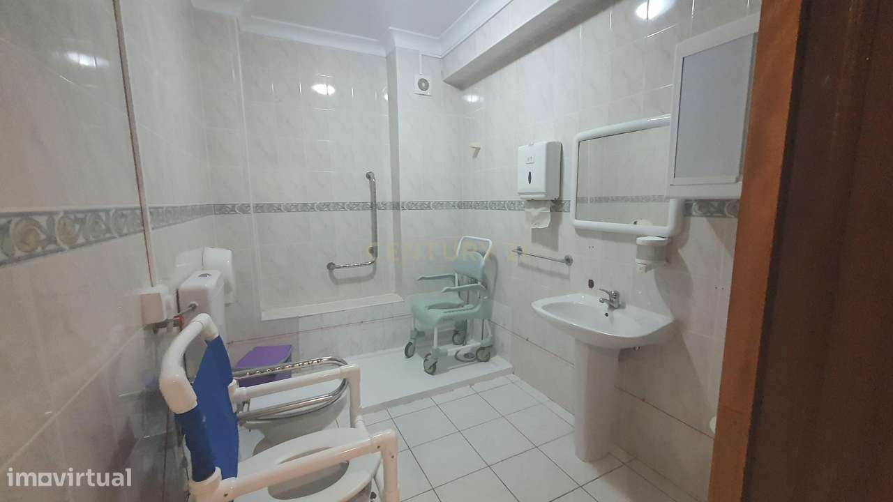 Lar Licenciado e em Funcionamento em Odivelas-4