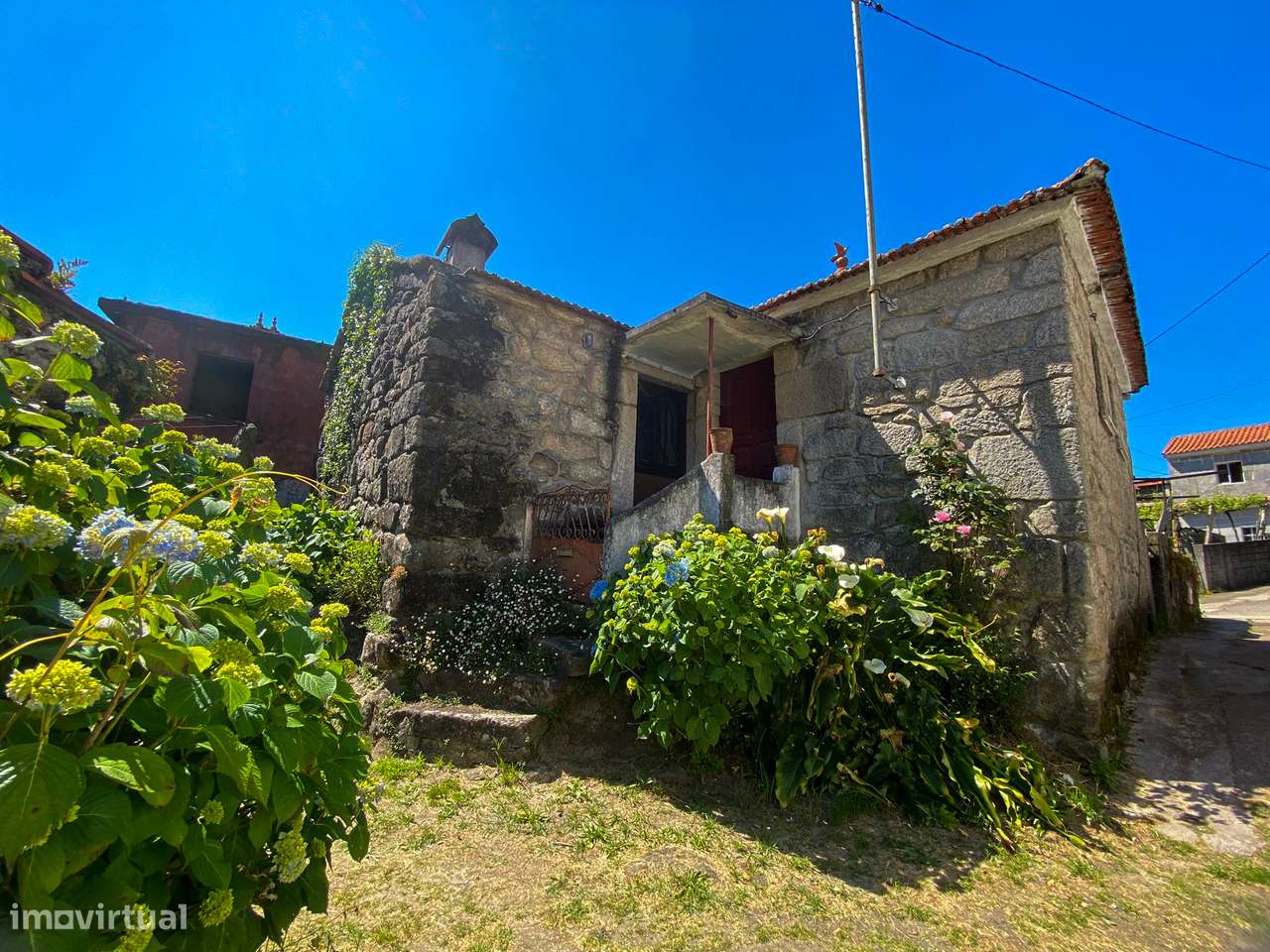 Moradia histórica independente em Riba de Moura, Monção-0