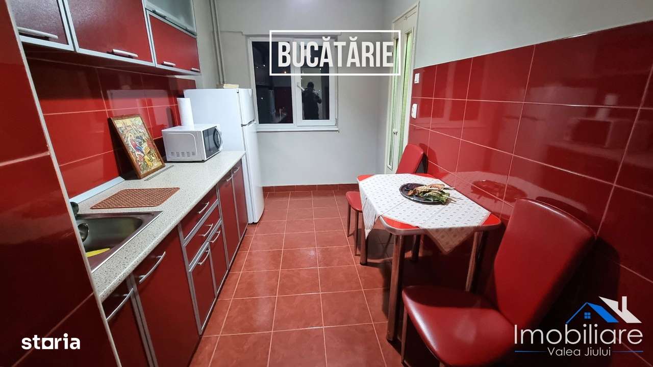 Apartament 2 camere decomandat – Petroșani, Str. 1 Decembrie 1918-3