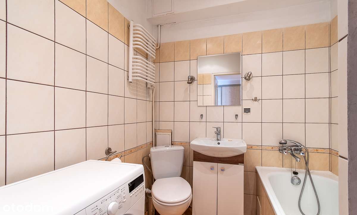 Blisko ŚUM, kameralny blok wśród zieleni w centrum Ligoty-11